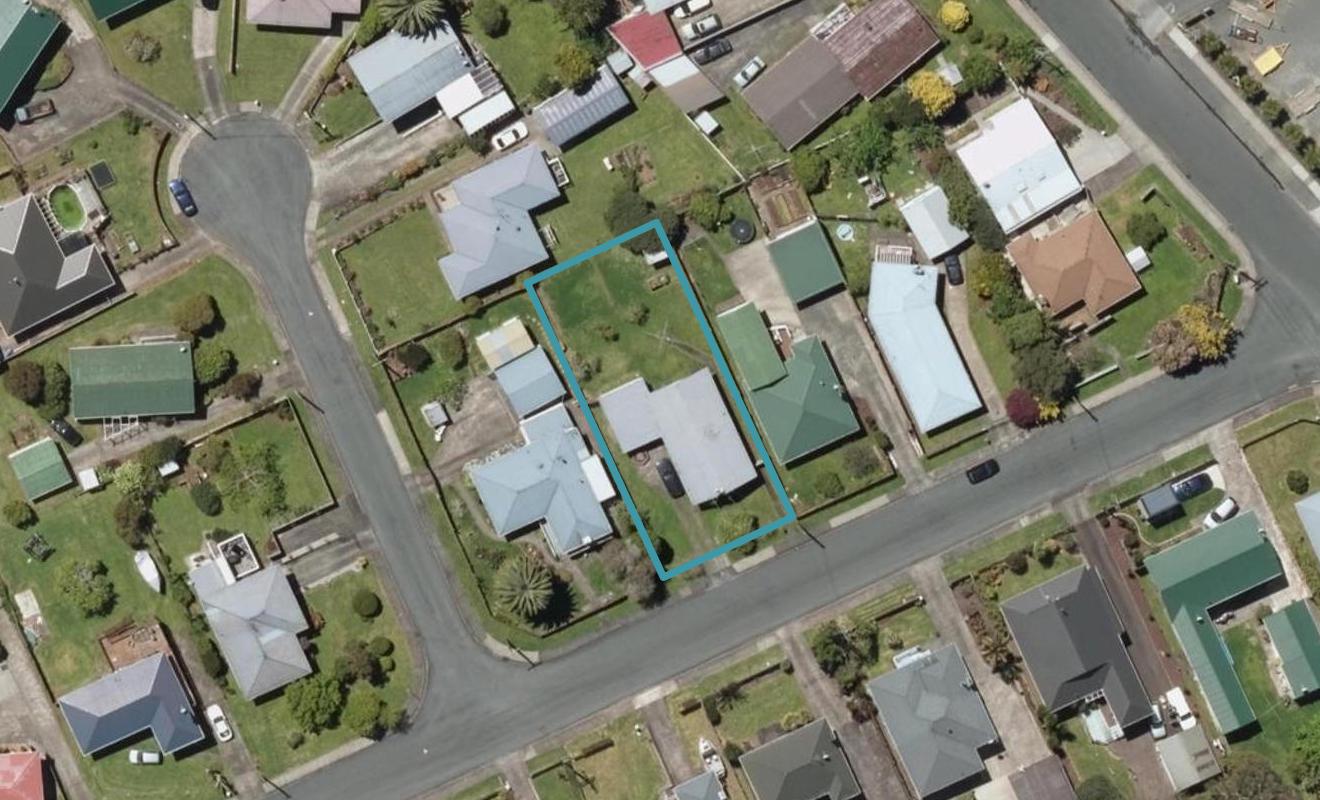 7 Cambridge Street, Kamo, Whangarei - Carousel 1