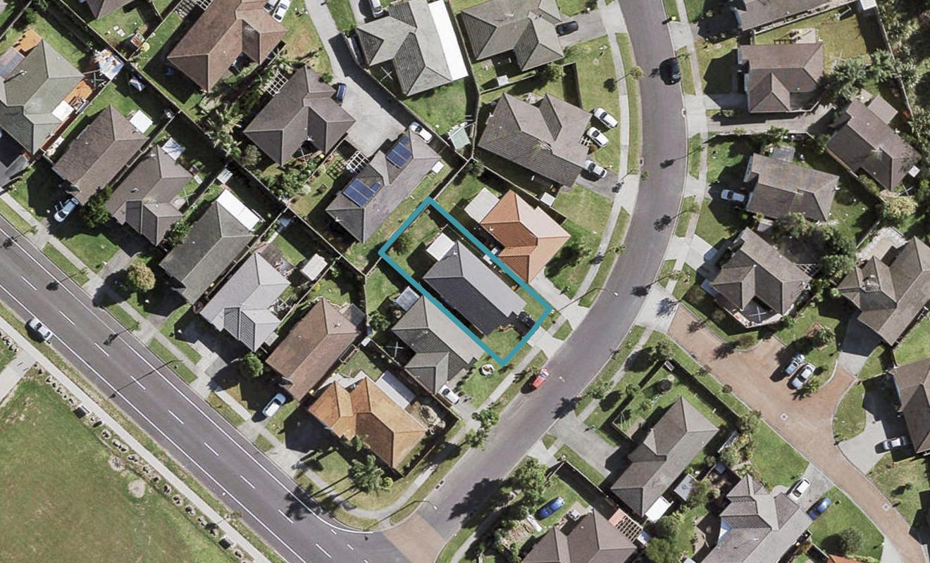 4 Ironstone Place, Randwick Park, Auckland - Carousel 1