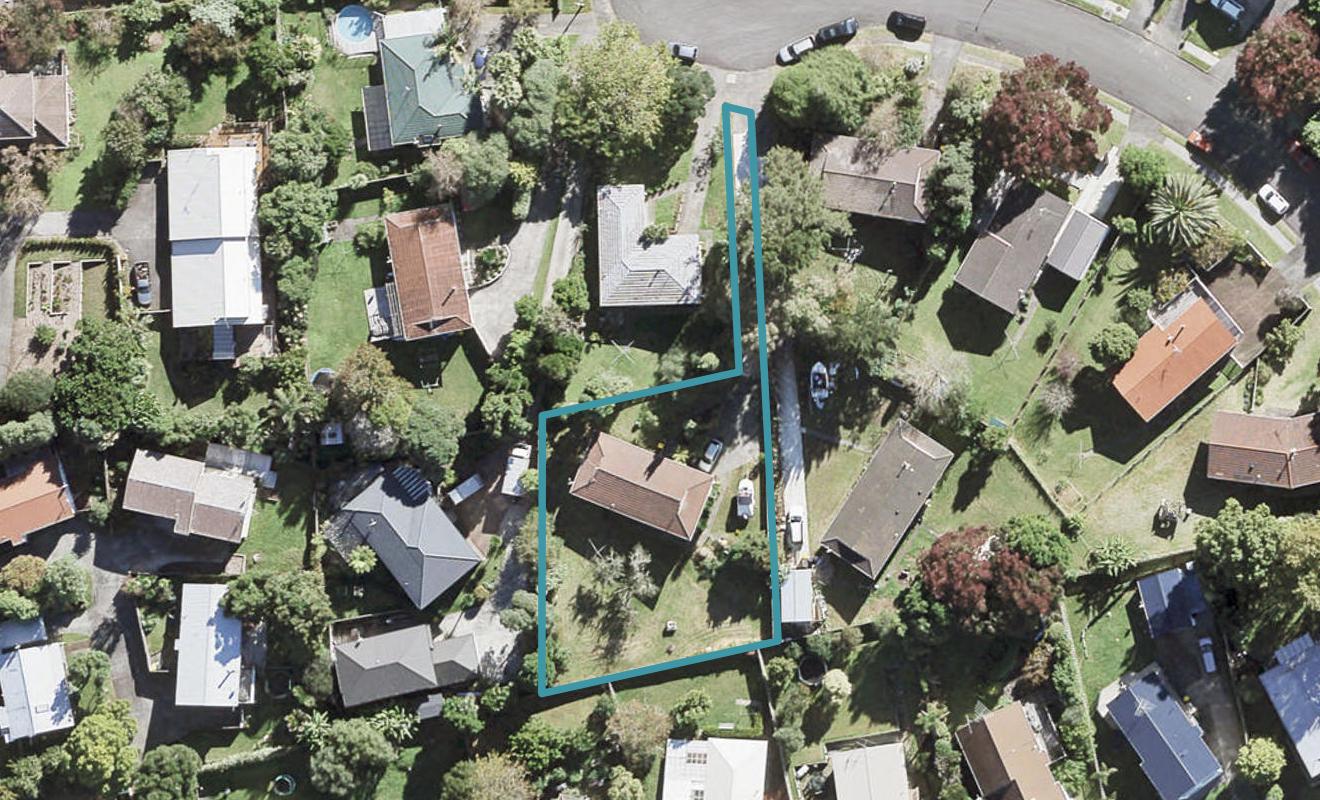 16 Cottam Grove, Northcross, Auckland - Carousel 1
