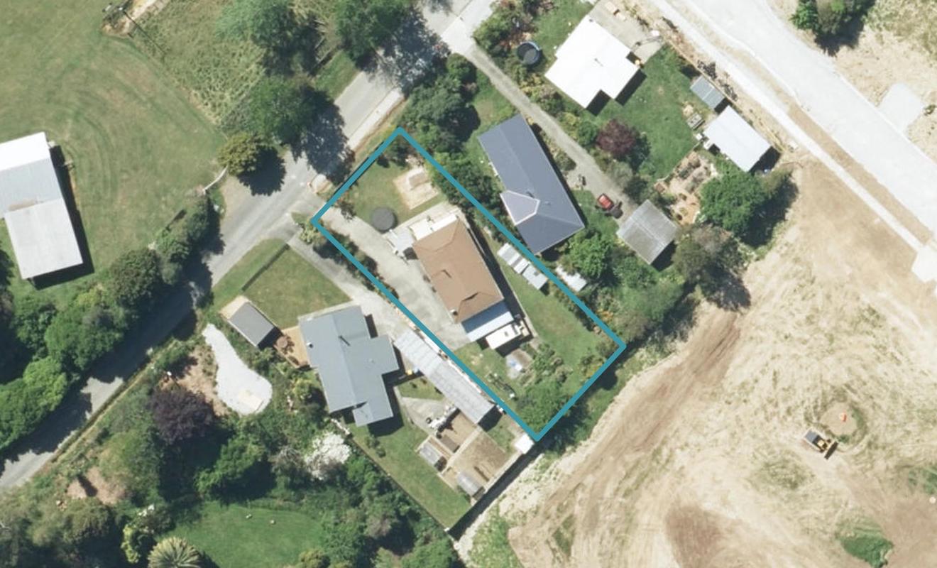 38 Park Avenue, Takaka - Carousel 1