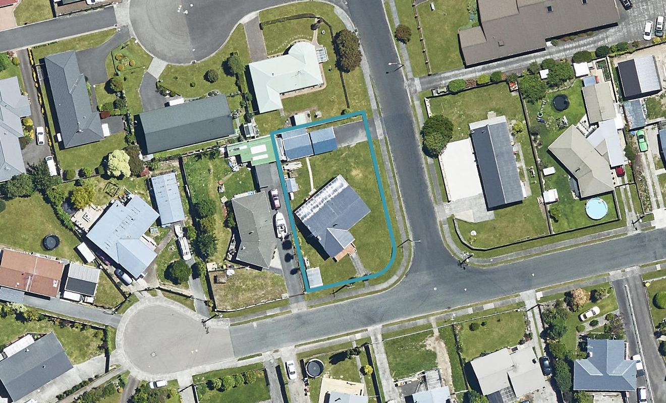19 Fenruss Street, Fairy Springs, Rotorua - Carousel 1