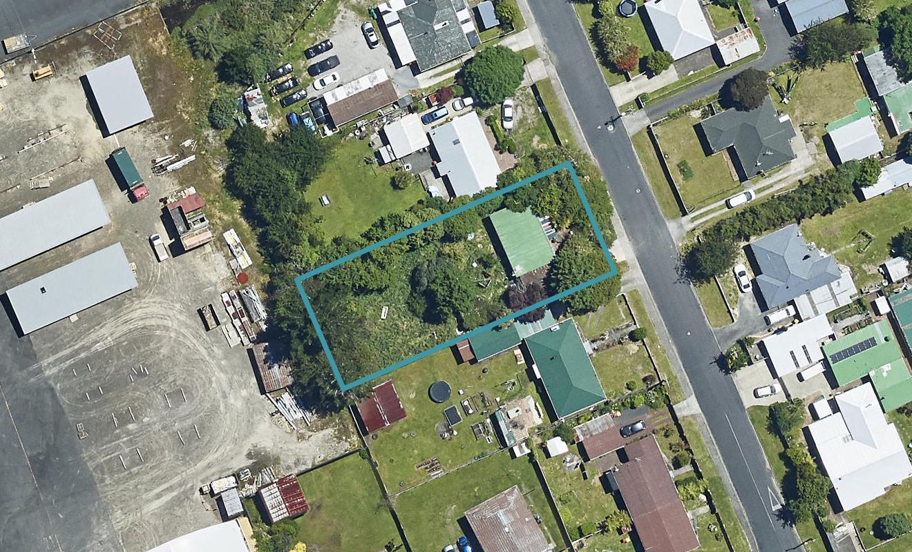 4 Walker Road, Fairy Springs, Rotorua - Carousel 1