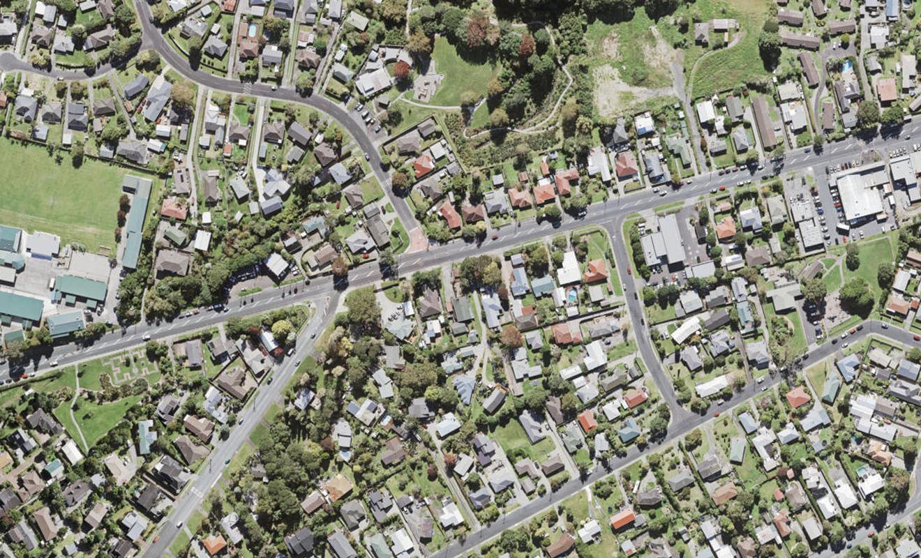 1/94 Godley Road, Green Bay, Auckland - Carousel 1