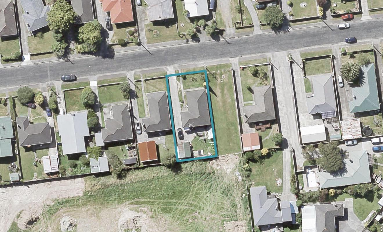 45 Russell Road, Wainuiomata, Lower Hutt - Carousel 1