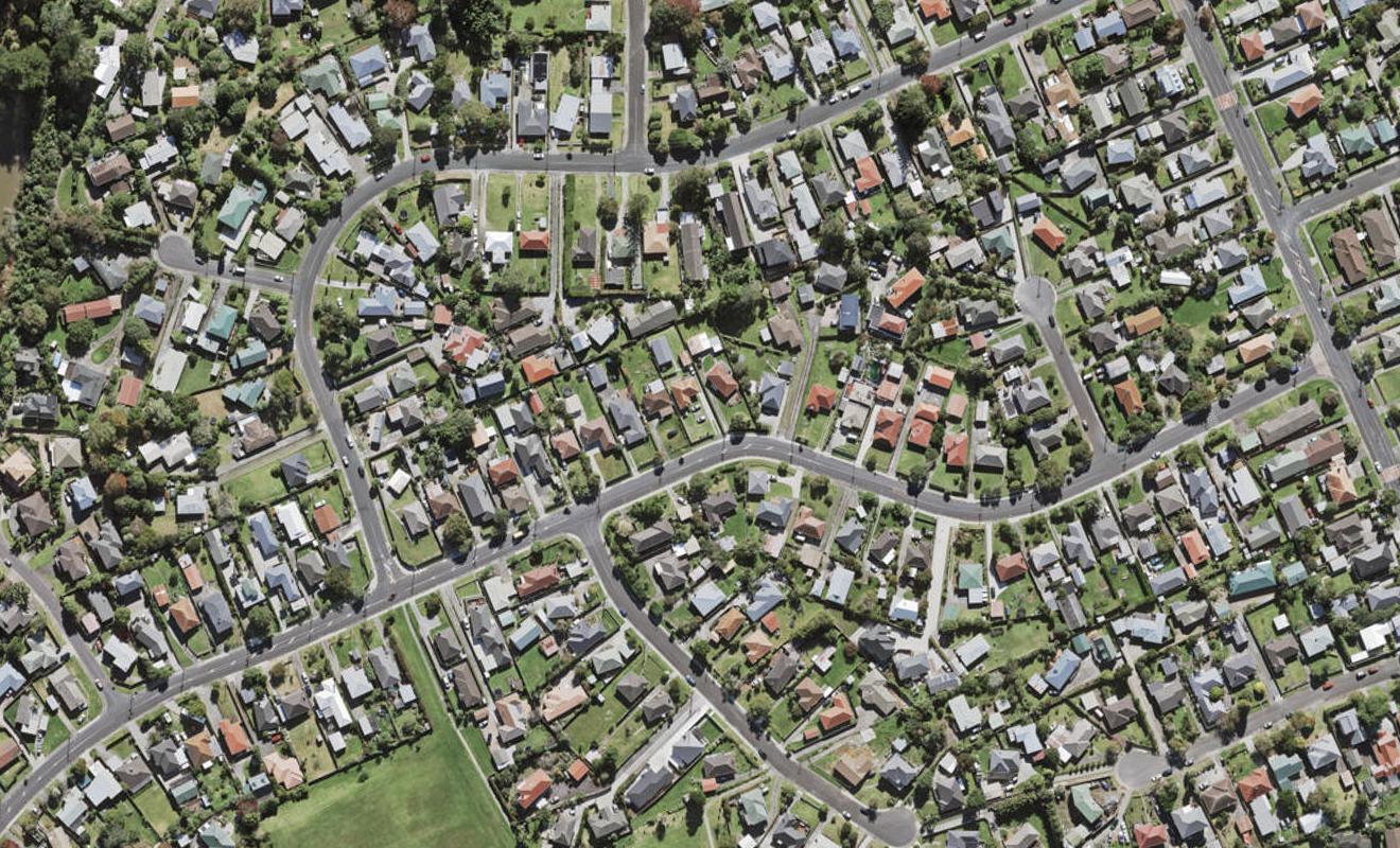 29 Vodanovich Road, Te Atatu South, Auckland - Carousel 1