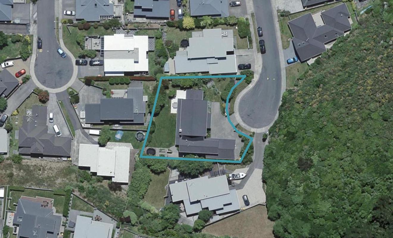 6 Handly Grove, Churton Park, Wellington - Carousel 1