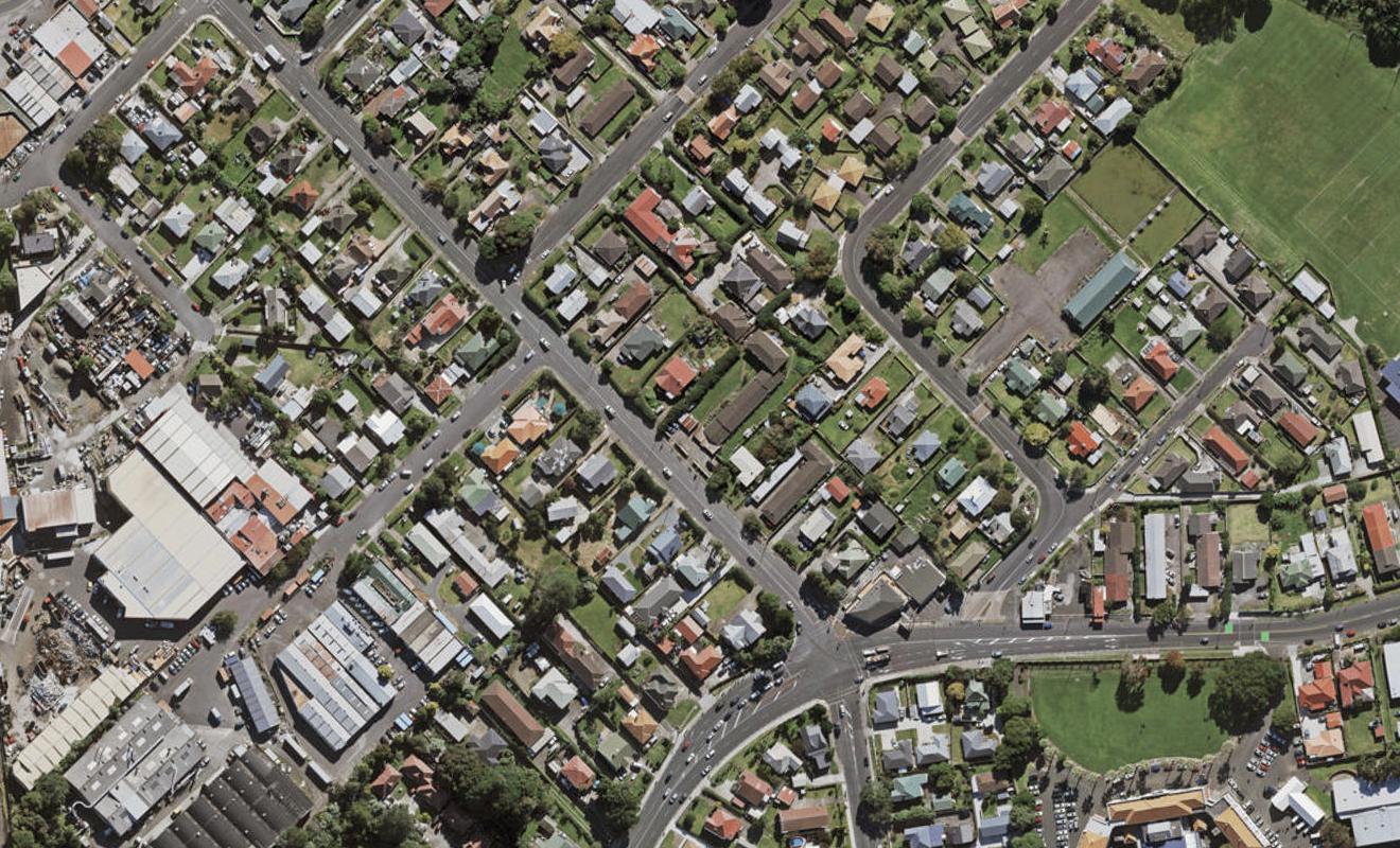 2/74 Walmsley Road, Otahuhu, Auckland - Carousel 1