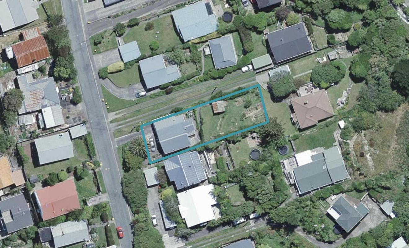 90 Parkvale Road, Karori, Wellington - Carousel 1