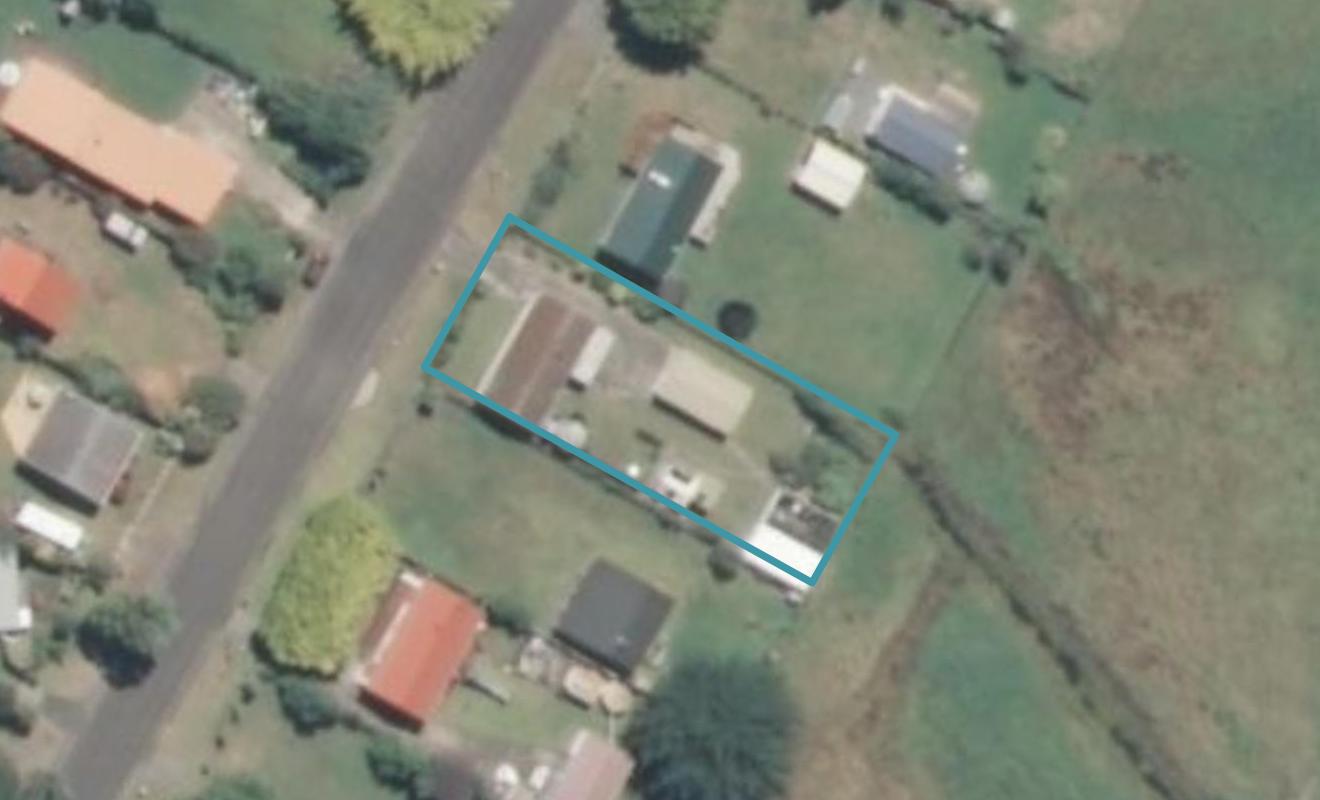14 Sarah Street, Waikawa Beach, Levin - Carousel 1