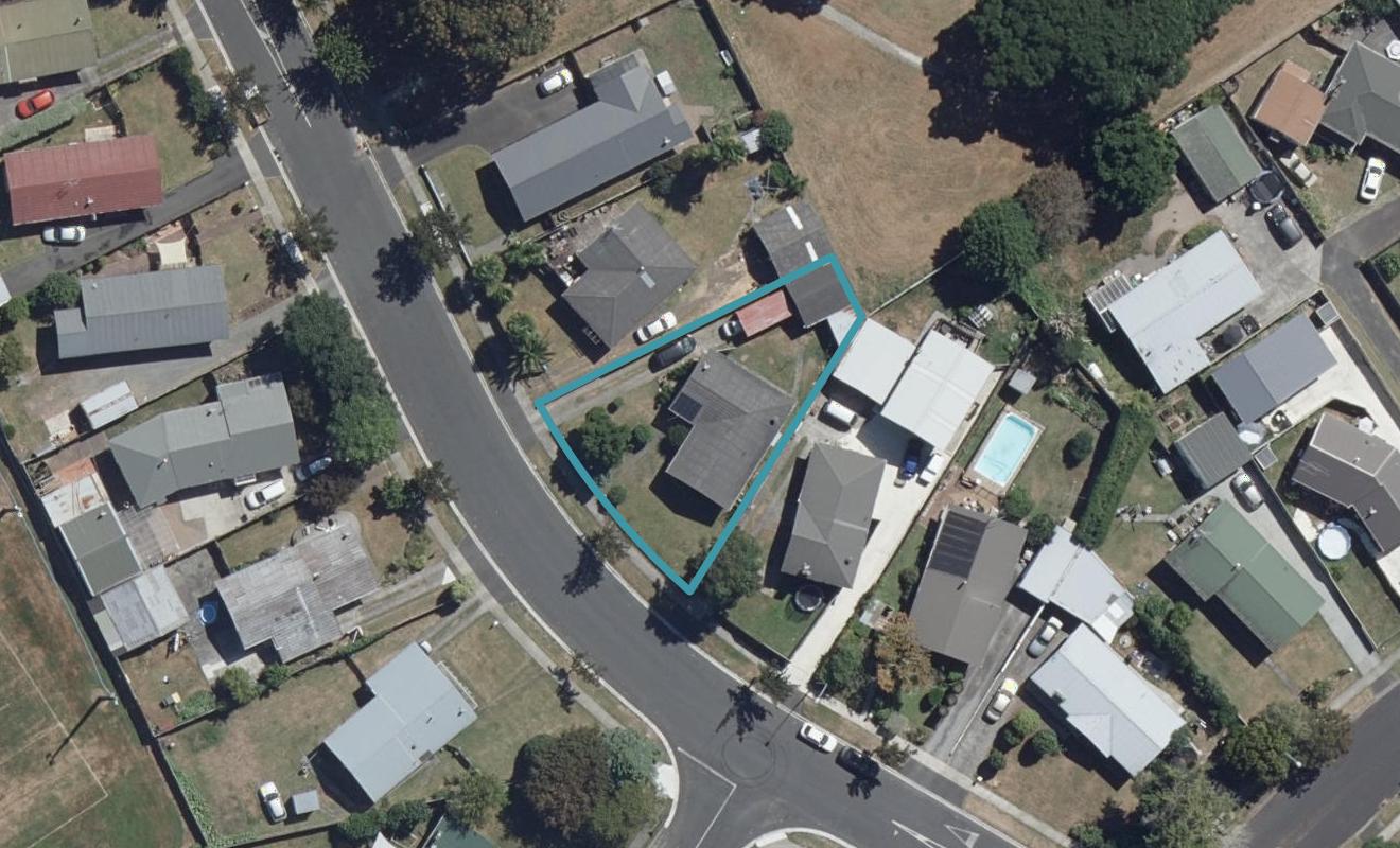 36 Rhonda Avenue, Deanwell, Hamilton - Carousel 1