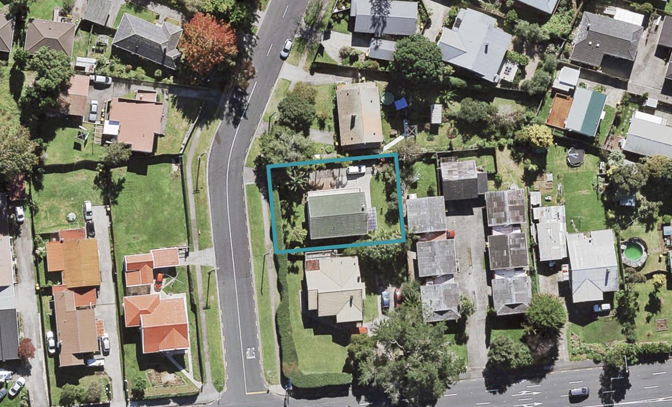 1 Nikau Street, New Lynn, Auckland - Carousel 1