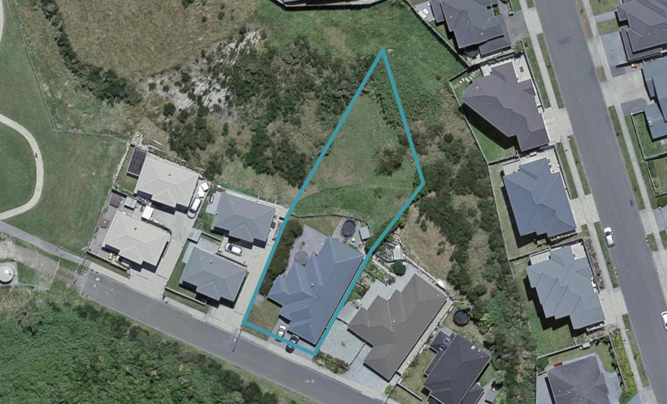 10 Romaine Road, Churton Park, Wellington - Carousel 1