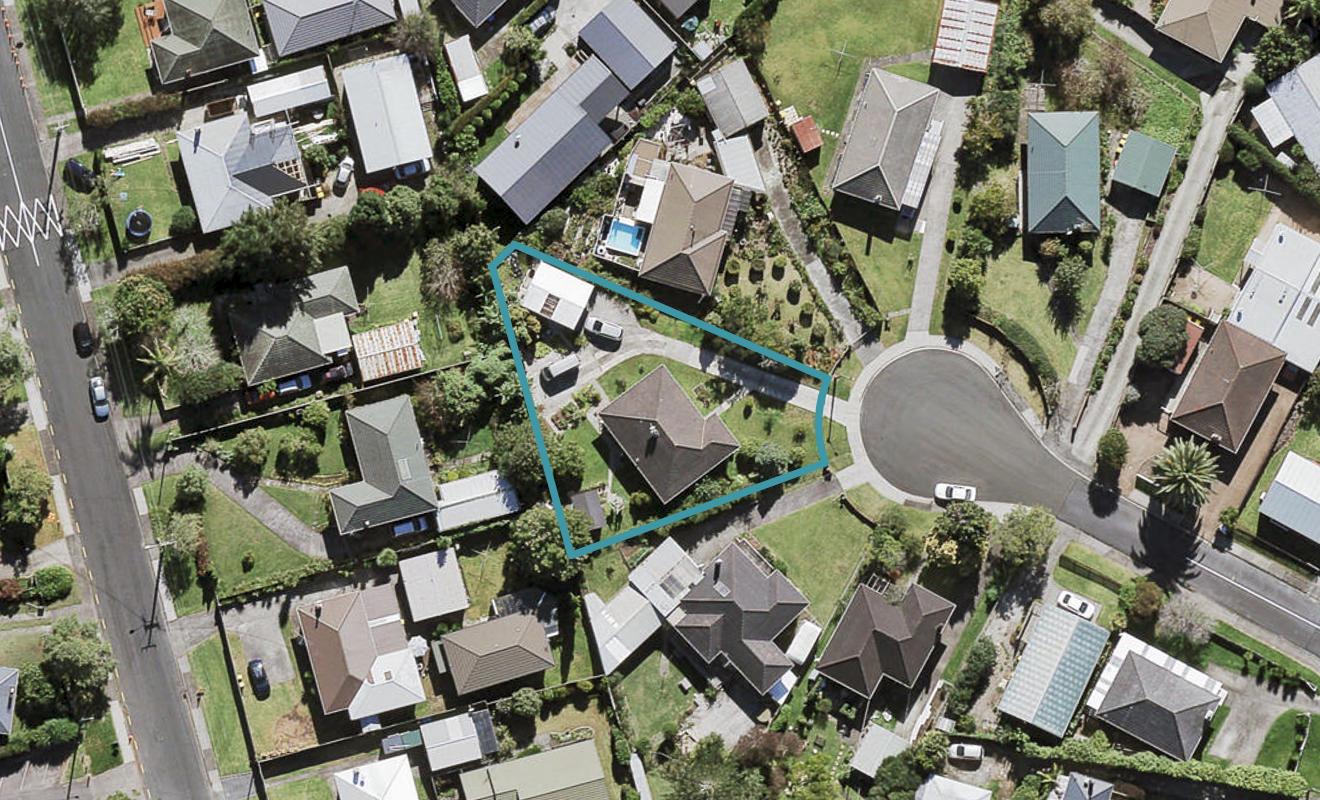 8 Beaufield Lane, Te Atatu Peninsula, Auckland - Carousel 1