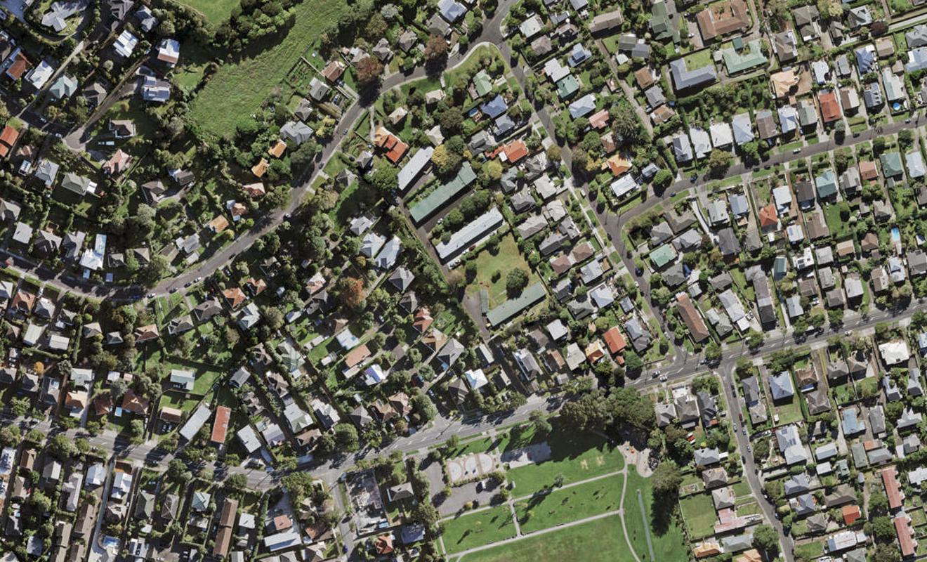 1/63B Owairaka Avenue, Mount Albert, Auckland - Carousel 1