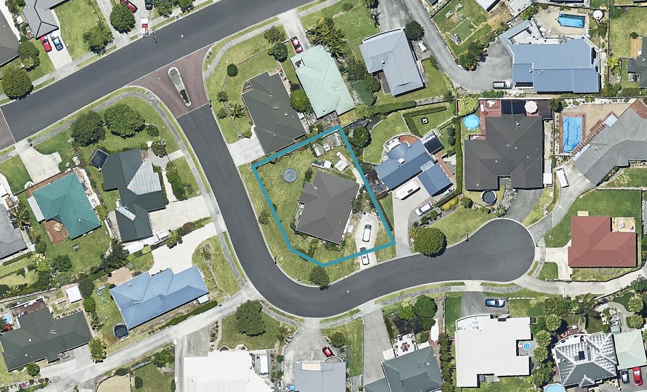 5 Astor Place, Welcome Bay, Tauranga - Carousel 1