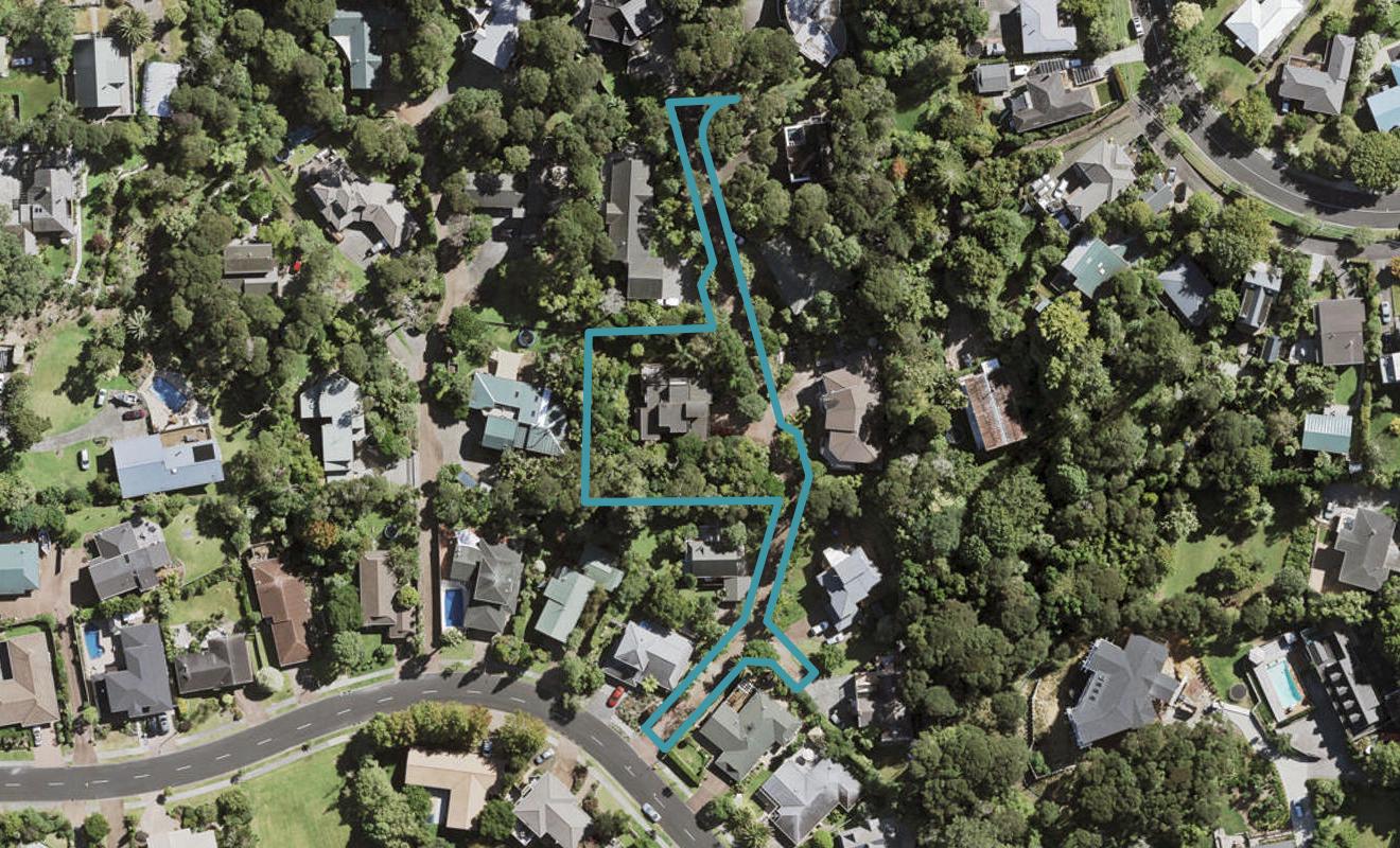 17B Woodfern Crescent, Titirangi, Auckland - Carousel 1