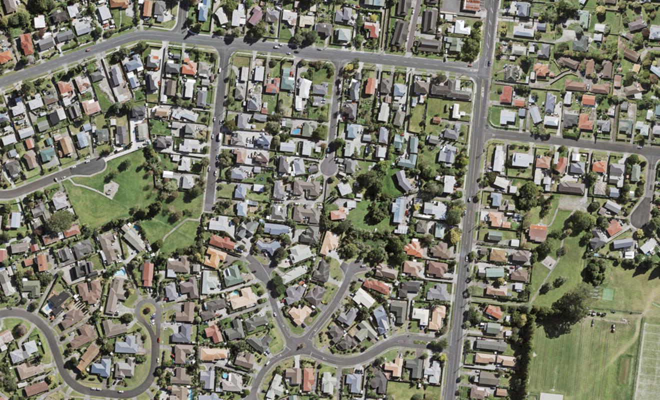 12 Powell Place, Henderson, Auckland - Carousel 1