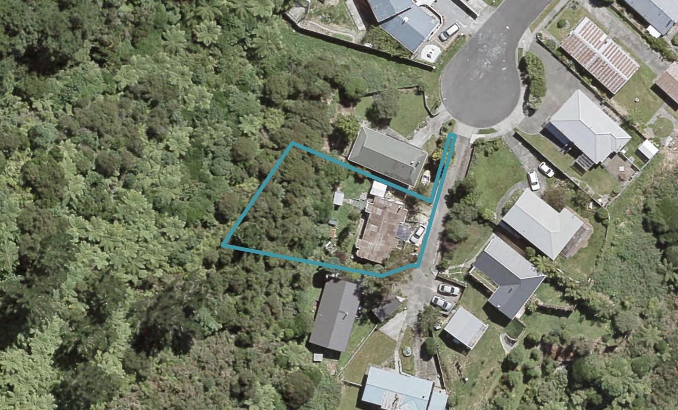 14 Tiroiti Grove, Stokes Valley, Lower Hutt - Carousel 1
