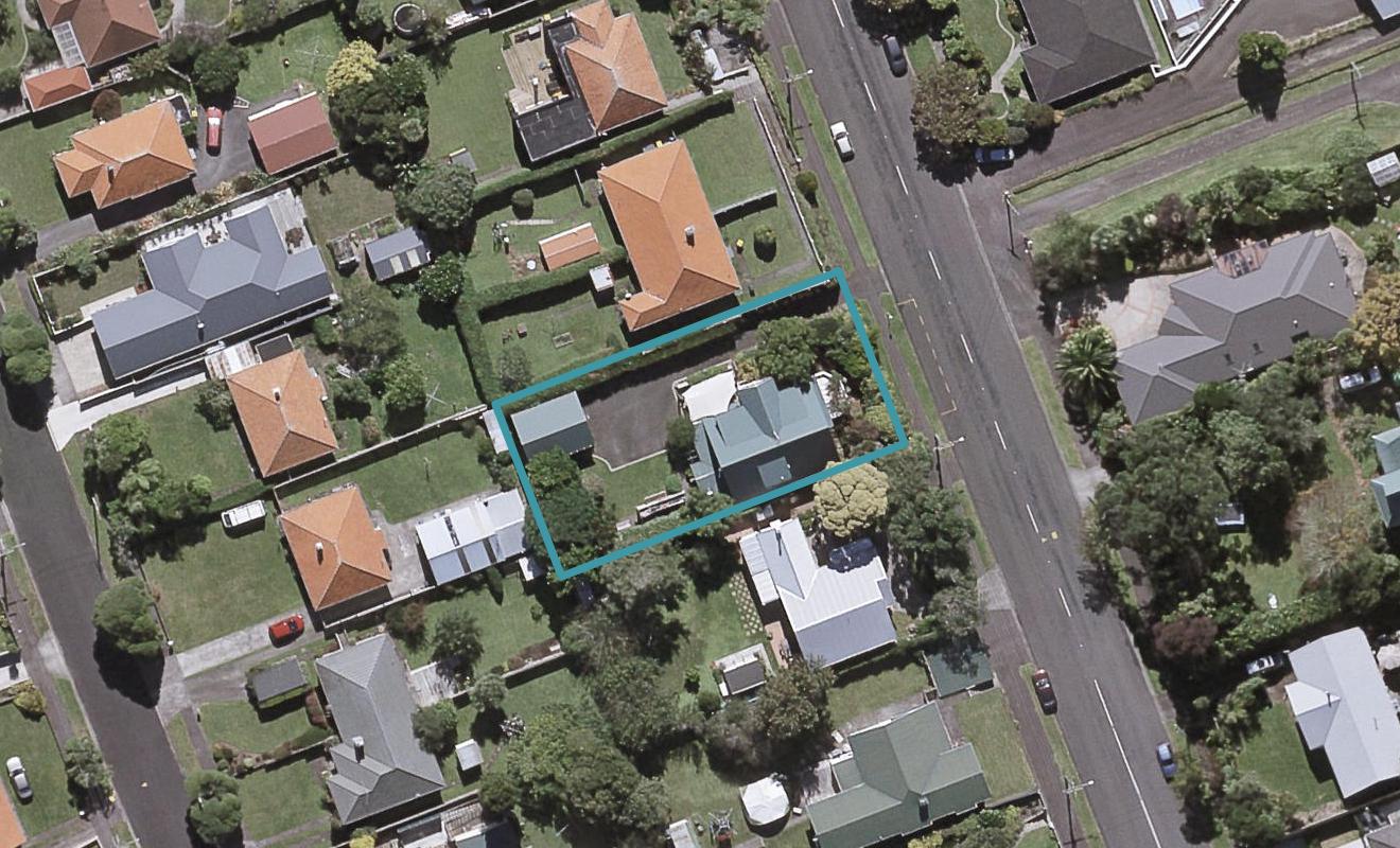 70 Brooklands Road, Brooklands, New Plymouth - Carousel 1