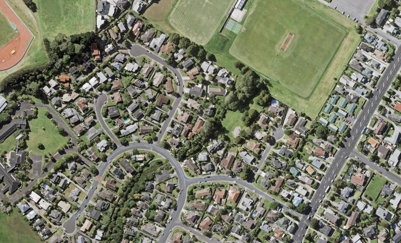7 Ronald Macken Place, Windsor Park, Auckland - Carousel 1