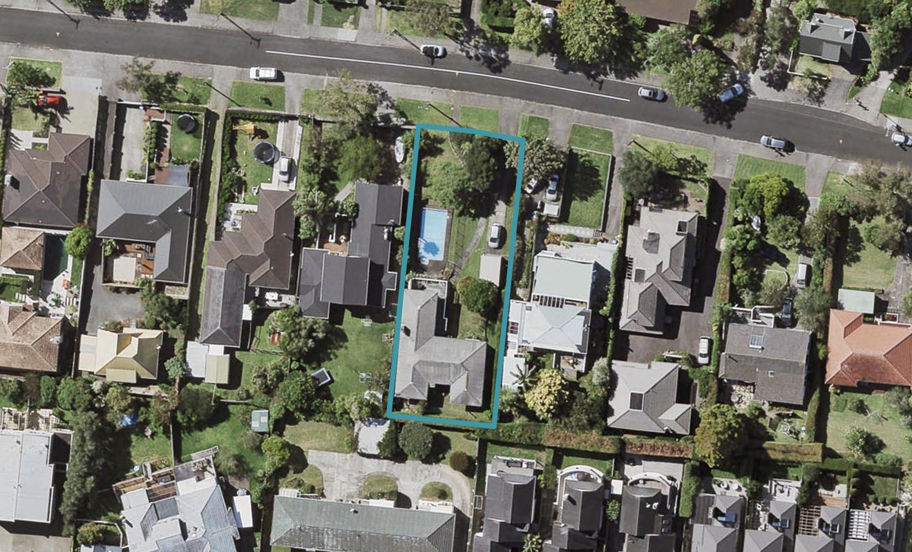 17 Rutherford Terrace, Meadowbank, Auckland - Carousel 1