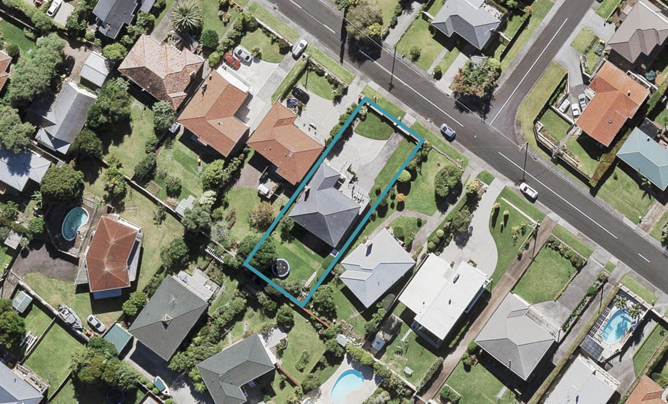 74 Jaemont Avenue, Te Atatu South, Auckland - Carousel 1