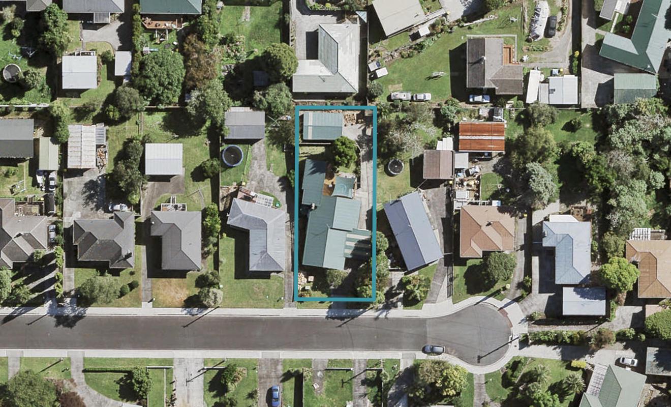16 Rembrandt Place, Opaheke, Papakura - Carousel 1