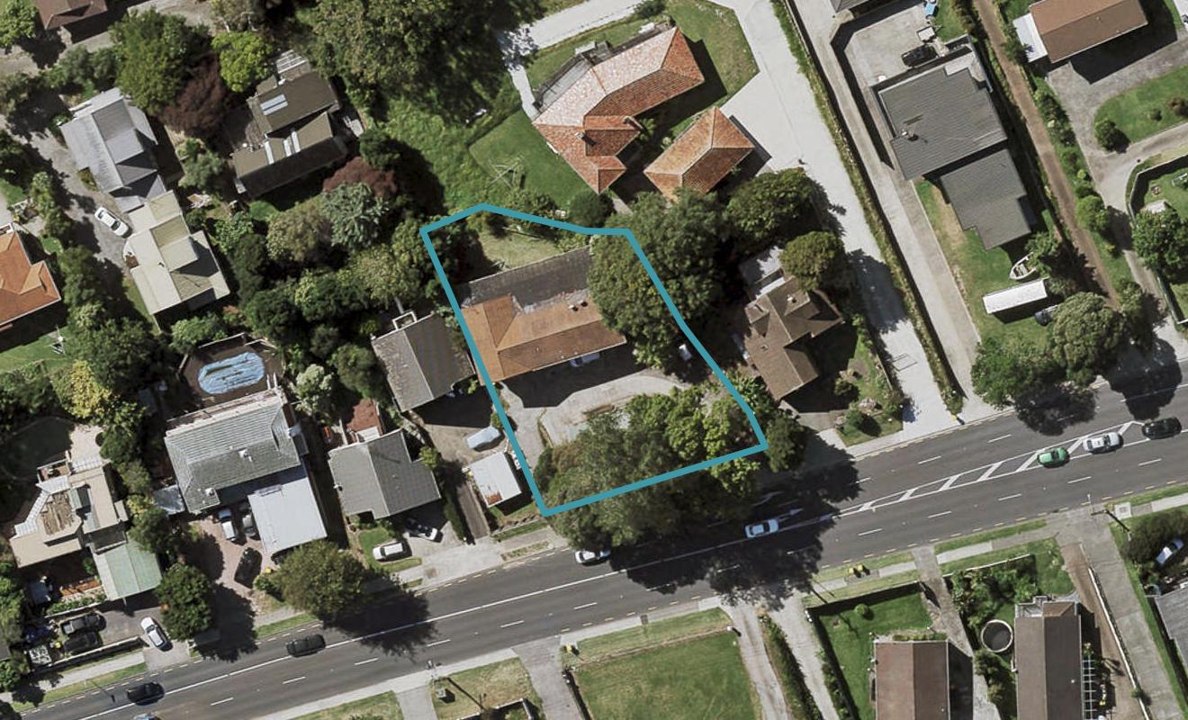 40 Redoubt Road, Goodwood Heights, Auckland - Carousel 1