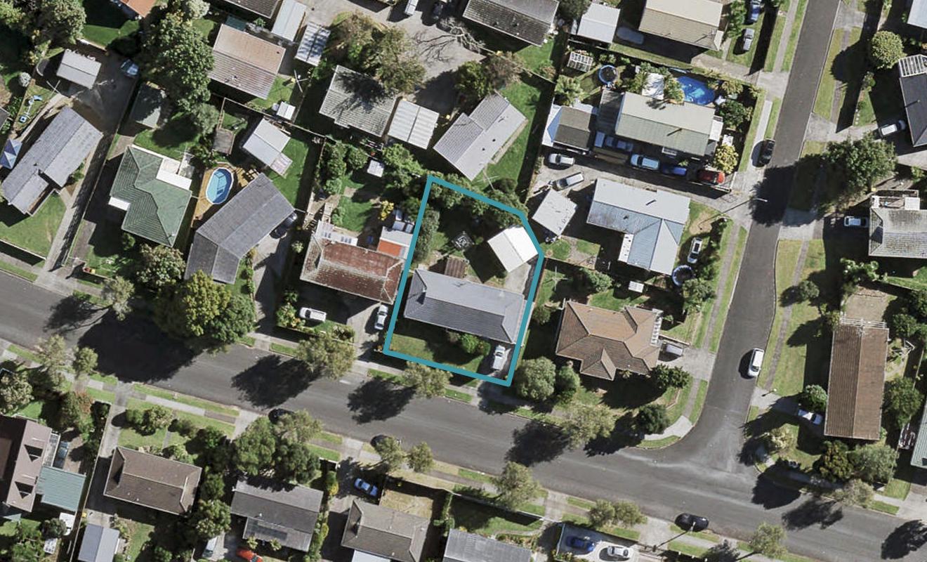 20 Waimahia Avenue, Weymouth, Auckland - Carousel 1