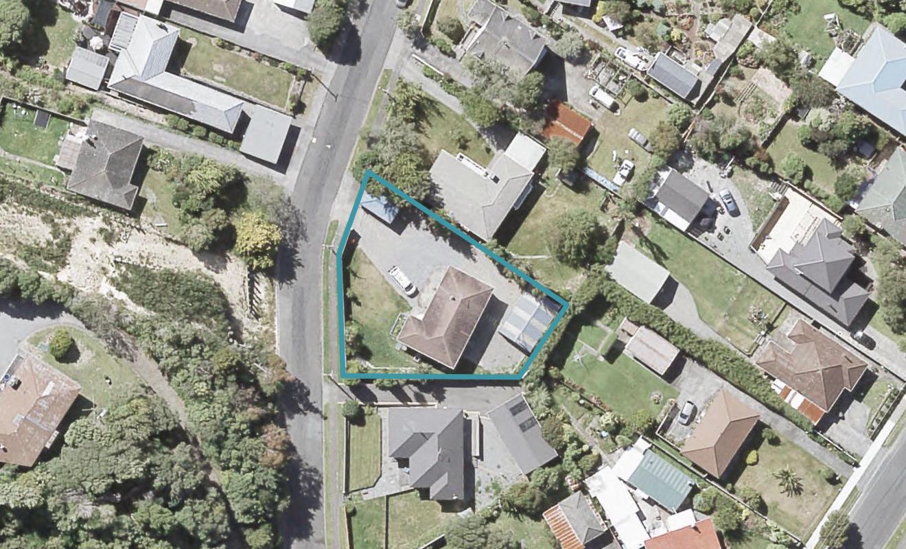 6 Sharpe Crescent, Wainuiomata, Lower Hutt - Carousel 1