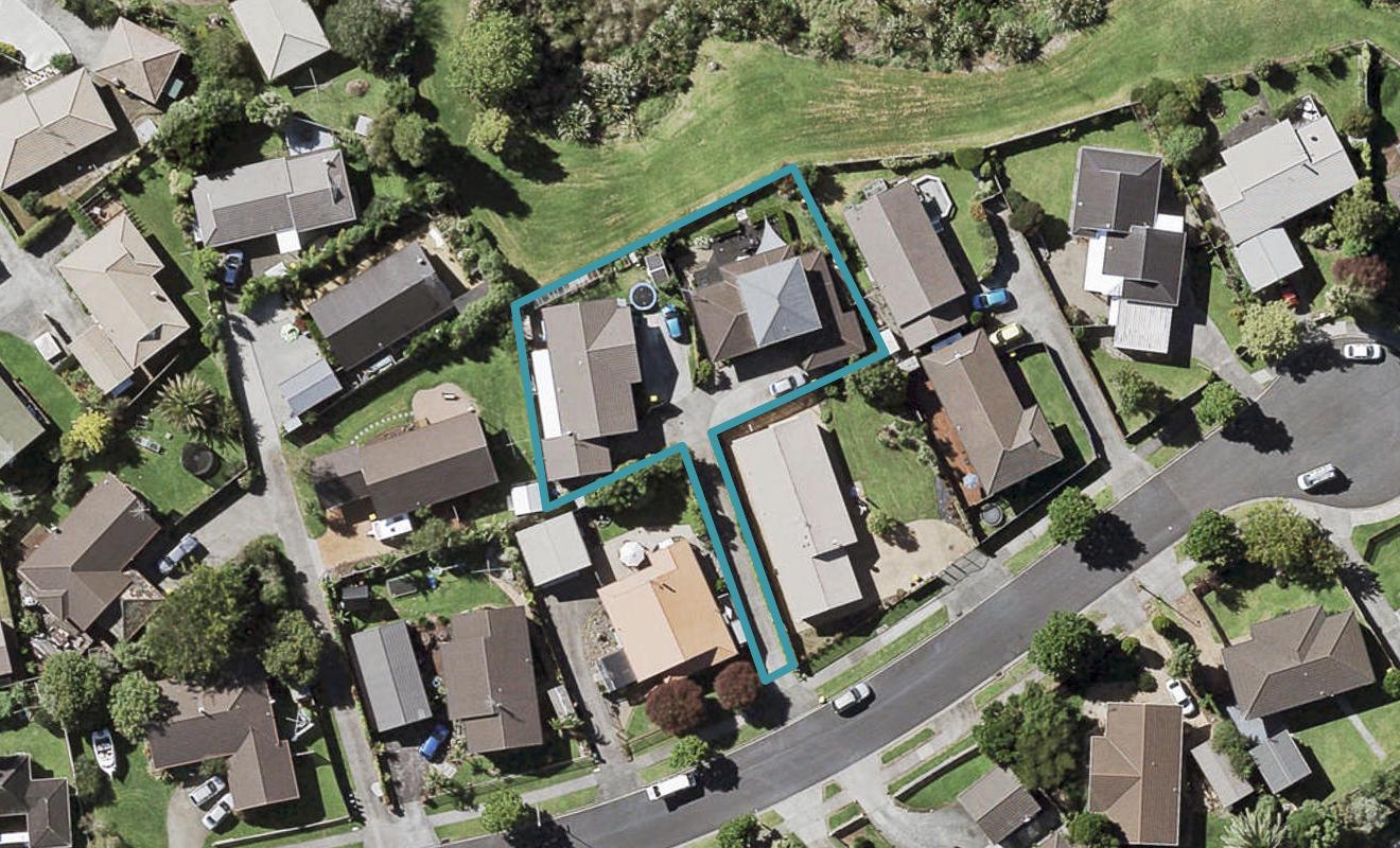 2/18 Kenwick Place, Burswood, Auckland - Carousel 1