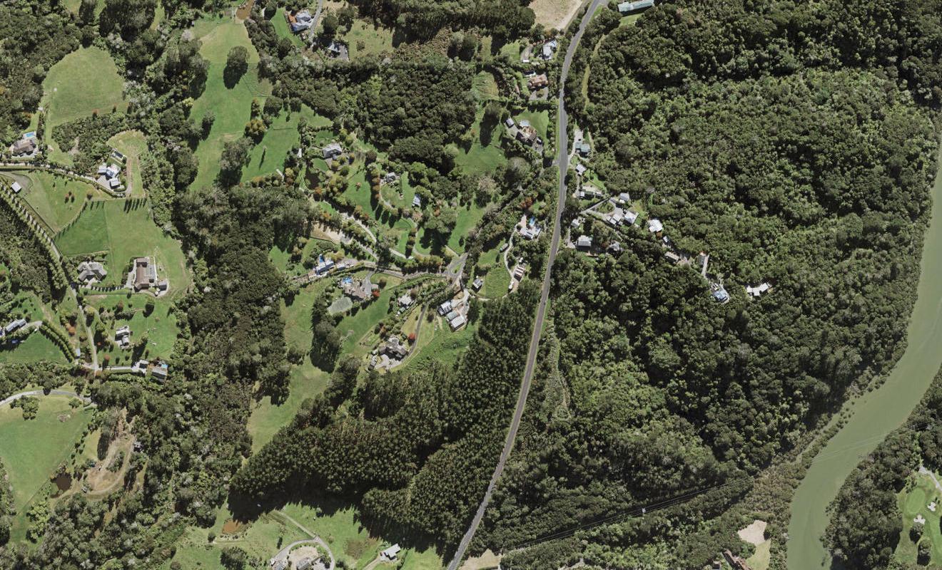 23 Godley Lane, Lucas Heights, Auckland - Carousel 1
