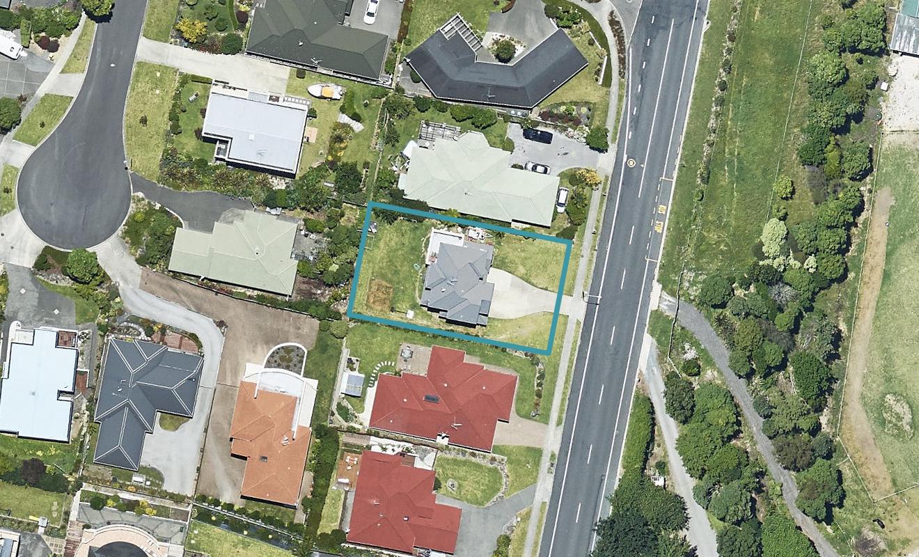 64 Waikite Road, Welcome Bay, Tauranga - Carousel 1