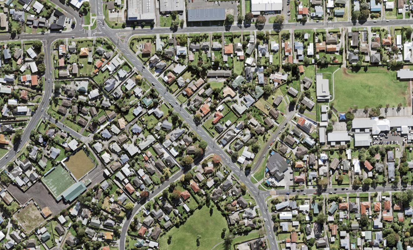 721 Te Atatu Road, Te Atatu Peninsula, Auckland - Carousel 1