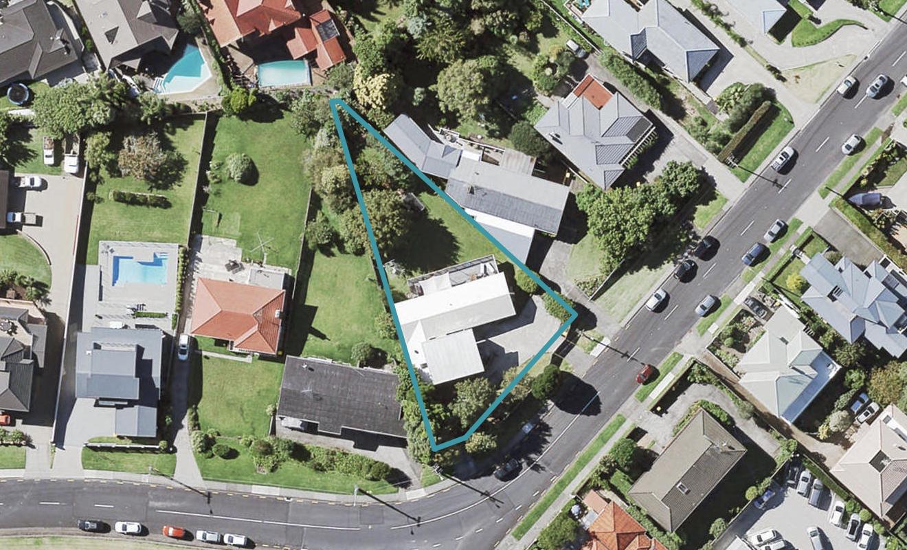 36 Mellons Bay Road, Mellons Bay, Auckland - Carousel 1