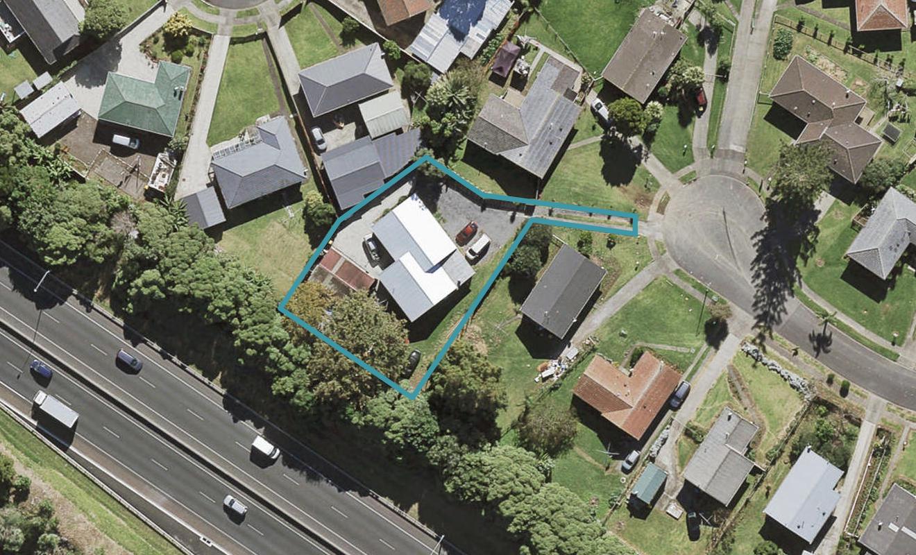 16 Carver Place, Mangere East, Auckland - Carousel 1