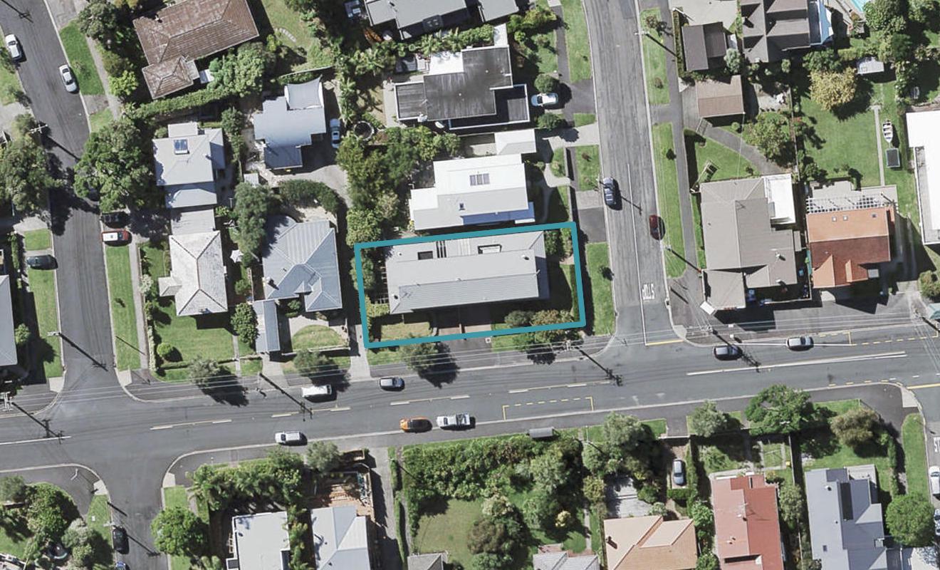 1/0 Old Lake Road, Narrow Neck, Auckland - Carousel 1