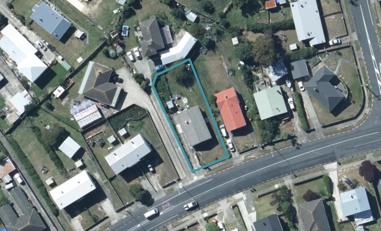 121 Warspite Avenue, Cannons Creek, Porirua - Carousel 1
