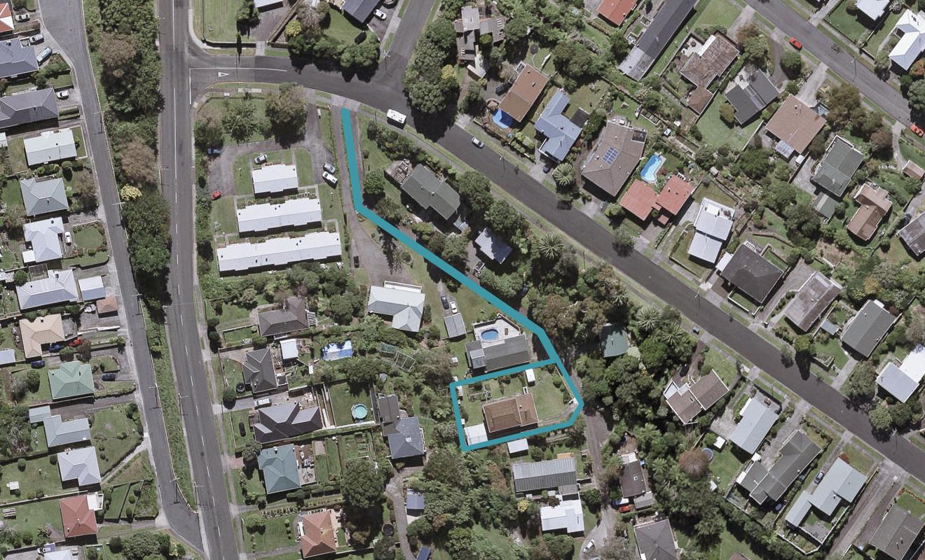 8B Nevada Drive, Merrilands, New Plymouth - Carousel 1