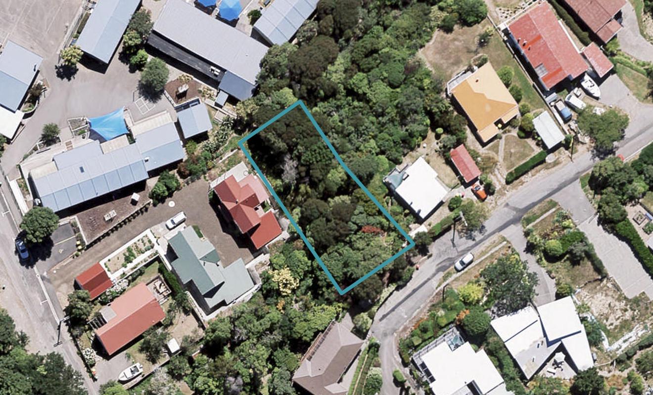 10 Seaview Avenue, Akaroa, Akaroa - Carousel 1