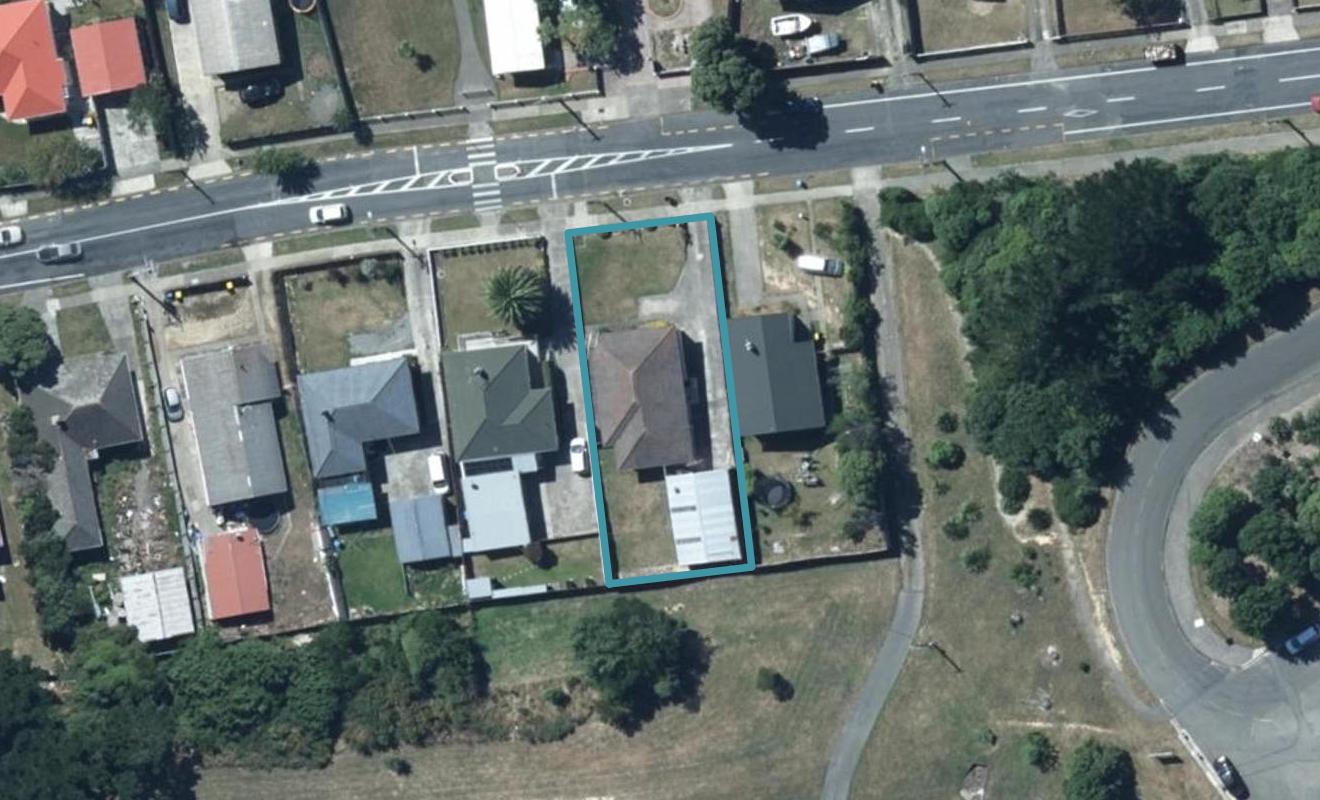 56 Driver Crescent, Cannons Creek, Porirua - Carousel 1