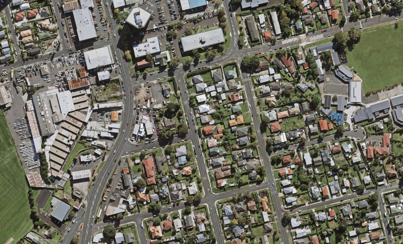 8 Tamaki Avenue, Otahuhu, Auckland - Carousel 1