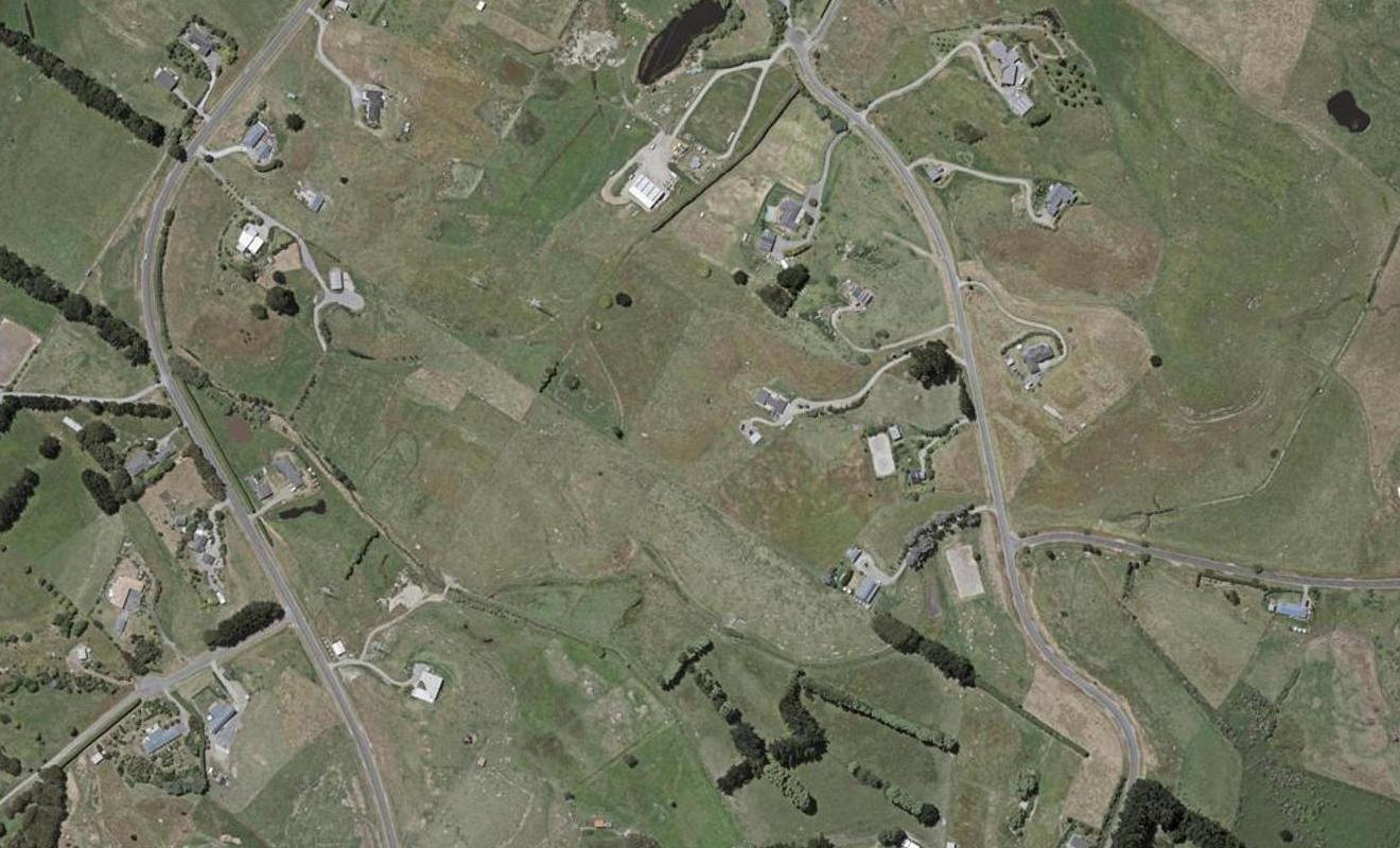 147 Derham Road, Otaki - Carousel 1