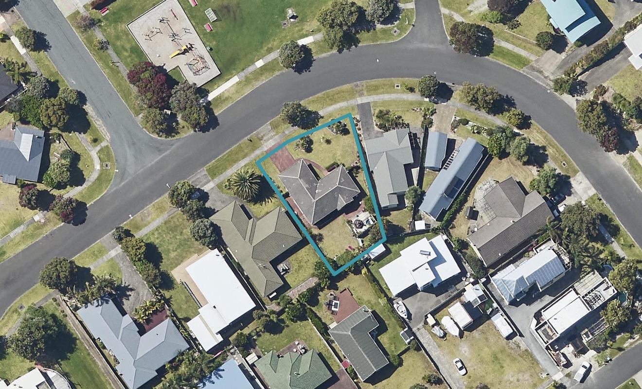 10 Bowentown Boulevard, Bowentown, Waihi Beach - Carousel 1