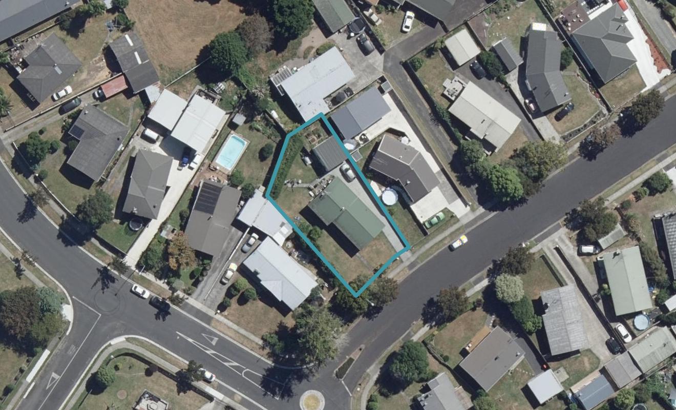 44 Rosalind Street, Deanwell, Hamilton - Carousel 1