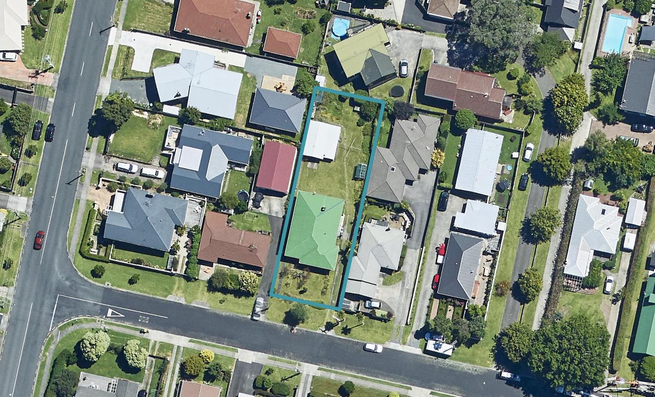 5 Brinkley Road, Otumoetai, Tauranga - Carousel 1