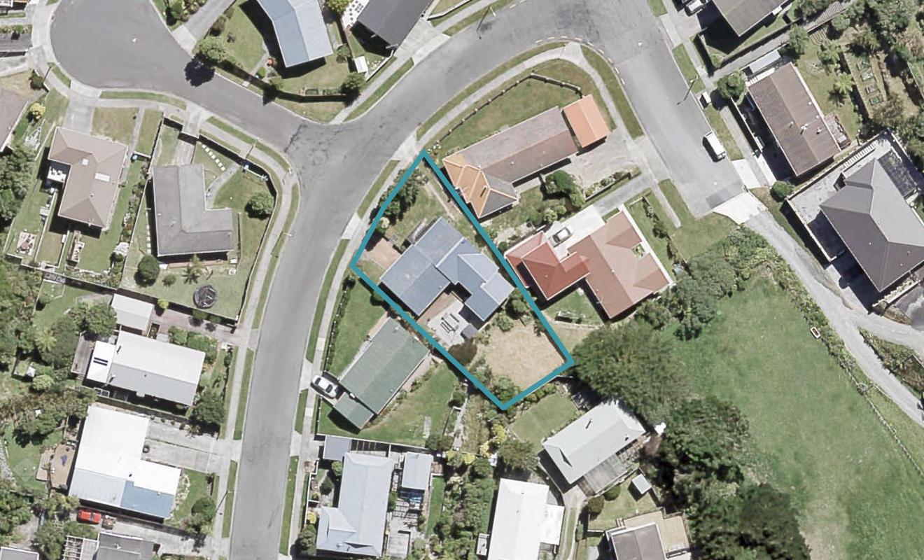 2 Mossburn Grove, Kelson, Lower Hutt - Carousel 1