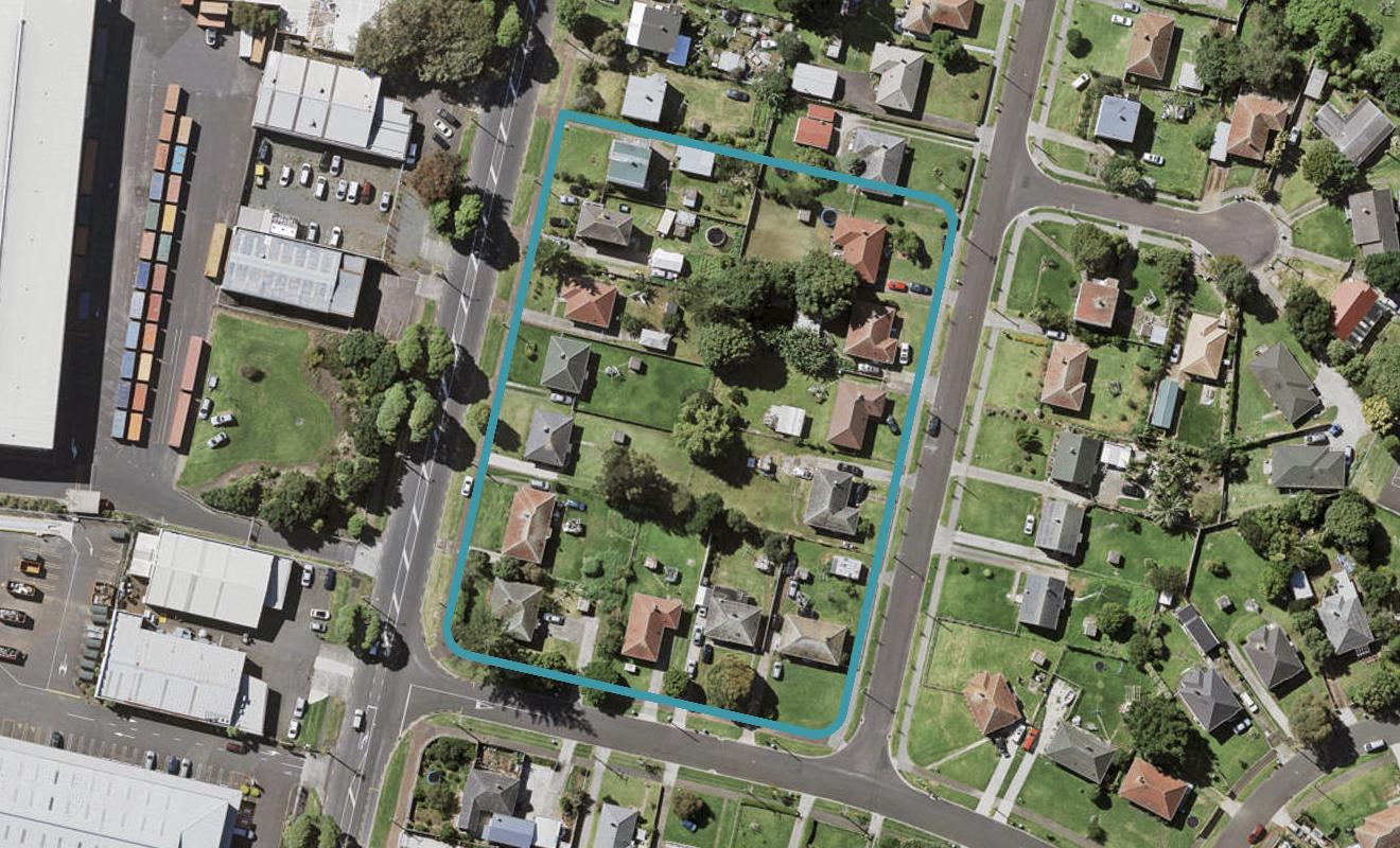 4/3G Parata Street, Point England, Auckland - Carousel 1