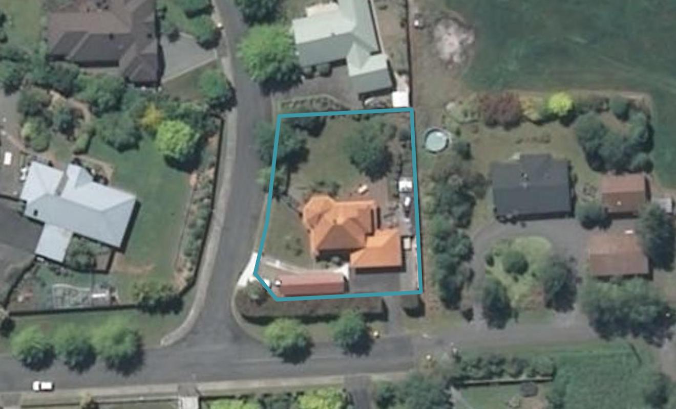 19 Littles Lane, Woodend, Woodend - Carousel 1