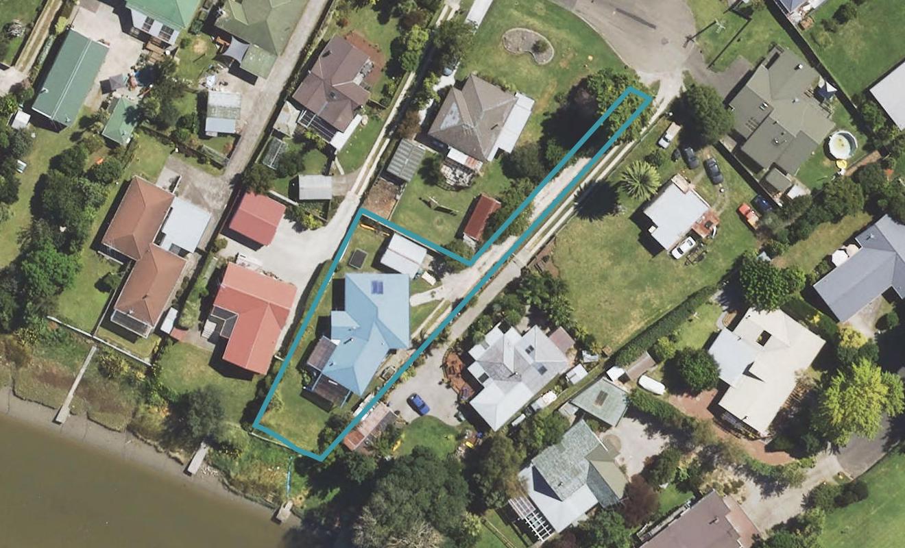 8 Oak Street, Mangapapa, Gisborne - Carousel 1